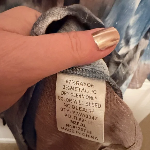 Umgee Blue Taupe & Black Tie-Dye Pleated Tunic - Picture 4 of 7